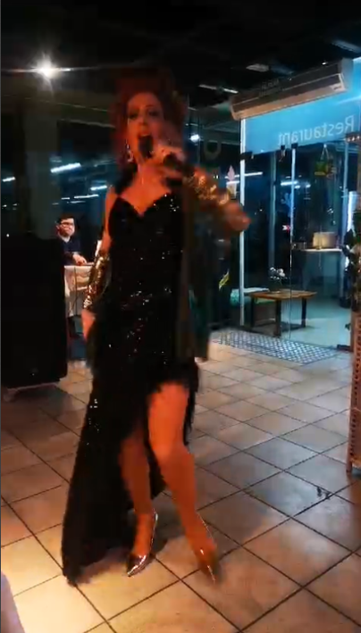 Tranformiste ella Show - Spectacle transformiste cabaret